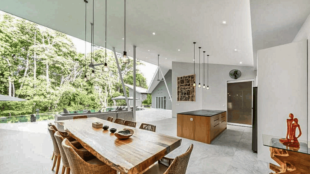4 BEDROOM VILLA FOR SALE LEASEHOLD IN BALI UMALAS — photo 2
