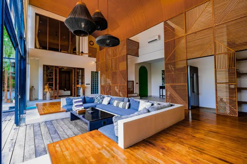 Modern Sanctuary: 3BR Villa Rice Field Views&Rooftop, Pererenan — photo 6